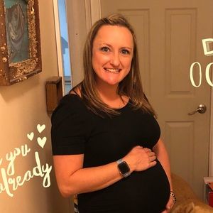 Meet your Posher, Caitlin